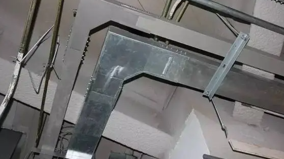 桥架伸缩节图片